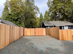 11328 Alpine Ln, Grass Valley, CA