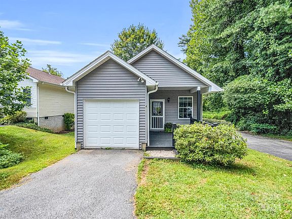 2nd image of 41 S Cottage Ct