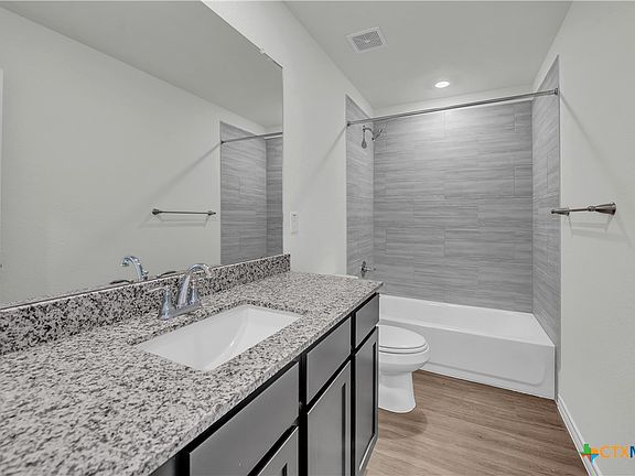4th image of 214 Great Hills Dr