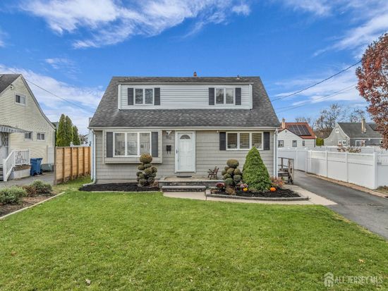 269 Park Ave, Old Bridge, NJ 08857
