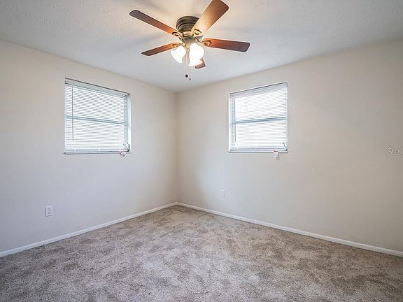 5th image of 2301 Roselawn Dr