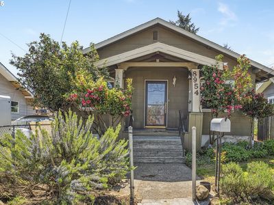 8954 NE Humboldt St, Portland, OR, 97220