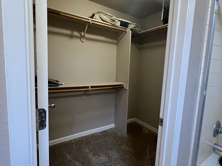 4020 Orchard Hills Dr — Photo 9