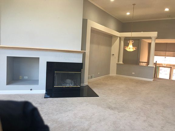 4th image of 3011 Lexington Ln #10L42