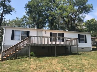 35 Bower St, Christiansburg, VA 24073