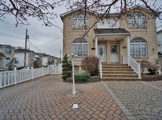 451 Winant Ave, Staten Island, NY 10309