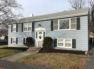 4-20 Blueview Rd, West Roxbury, MA 02132