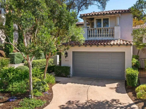 9606 Claiborne Sq, La Jolla, CA 92037