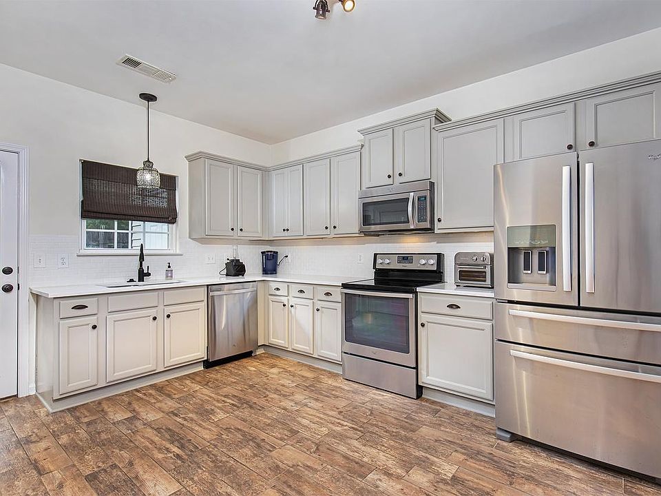 1st image of 1101 Downs Blvd APT 117