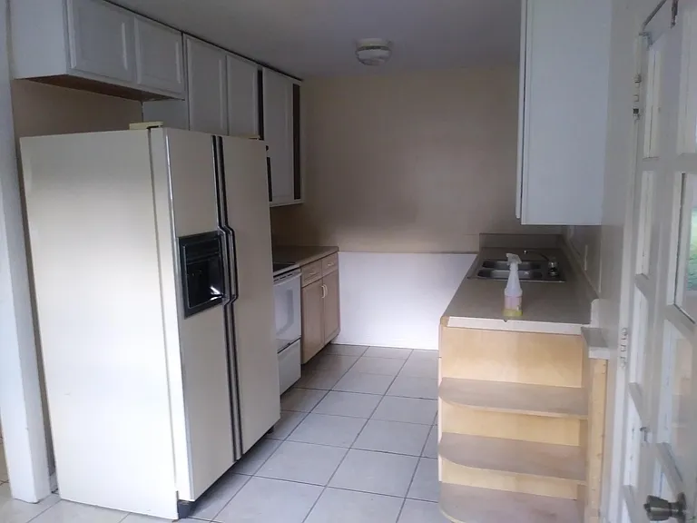 1022 E 9th Ave — Photo 13