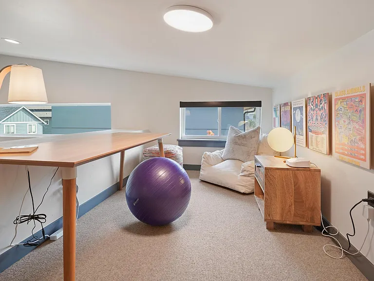 36 SW Roosevelt Ave #2 — Photo 14