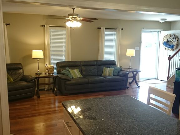 2nd image of 626 Pinehurst Ave