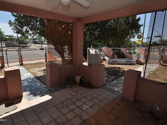 2nd image of 2232 S Park Ave