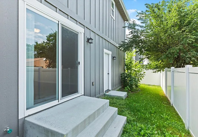 1671 E Horsehaven Ave #1 — Photo 14