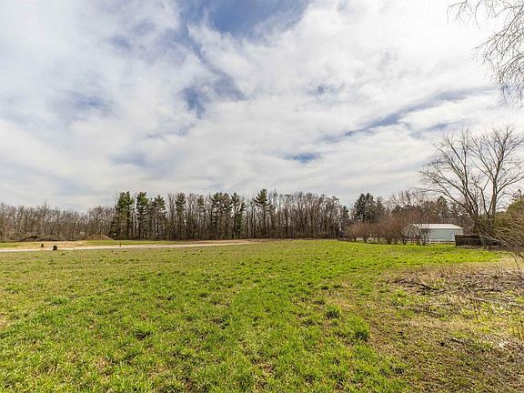 3rd image of 23411 Harold Dr