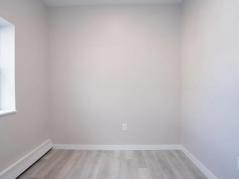 4001 Broadway #2 — Photo 8