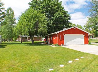 5098 Pleasant Dr, Beaverton, MI 48612
