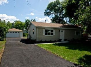 18179 W Valley Dr, Grayslake, IL 60030