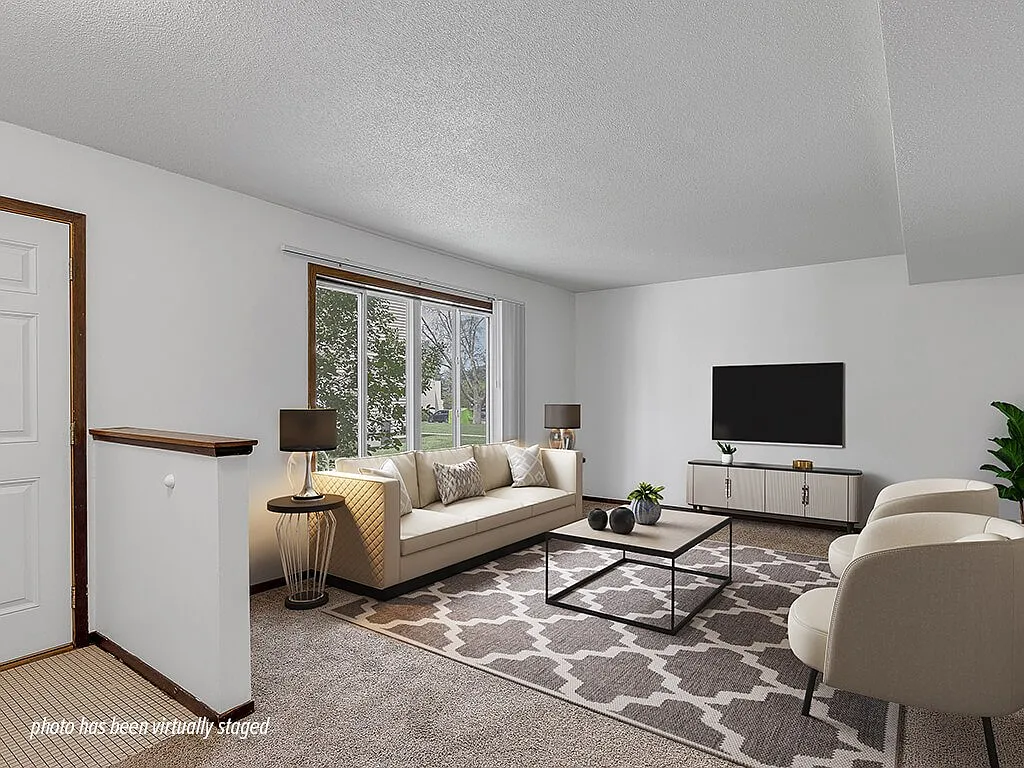 Winchester Apartments & Townhomes — Photo 3