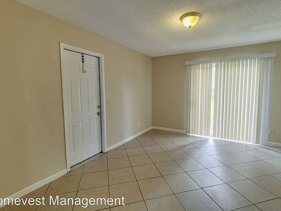5th image of 13845 Country Ln