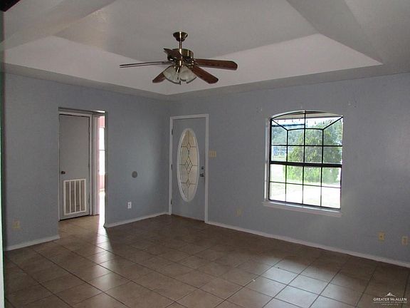 4th image of 3400 Balboa Ave