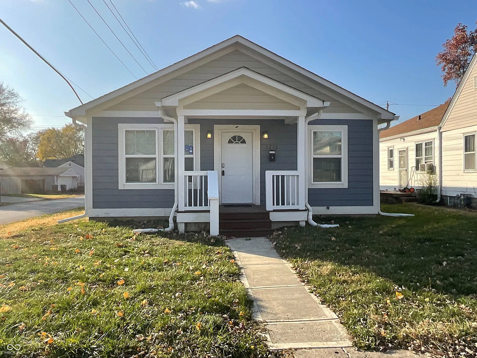 1434 N Chester Ave photo 1