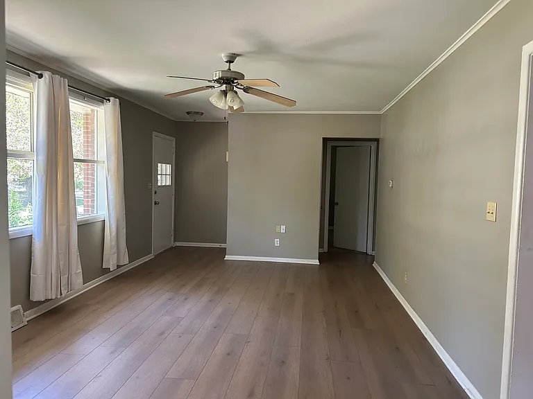 4117 Buckingham Dr — Photo 5