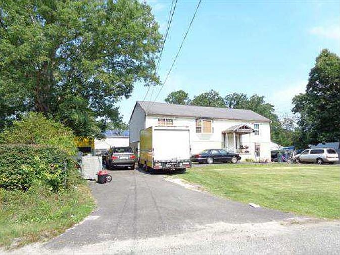 2nd image of 123 Bernard Ave