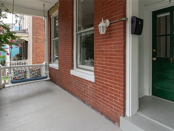 4th image of 424 N Stafford Ave
