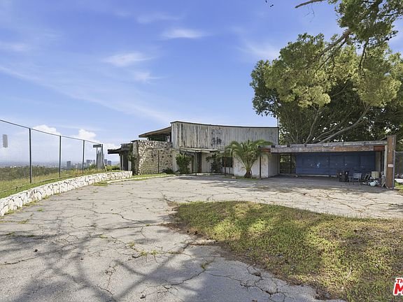 3rd image of 11287 Chalon Rd