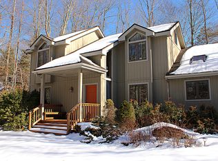 157 Boones Trl, Pocono Pines, PA