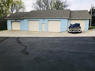 2nd image of 2404 N River Blvd