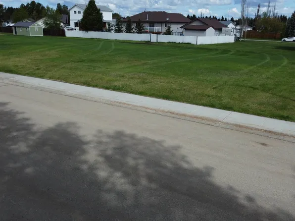 4520 50th Ave, Warburg, AB T0C 2T0