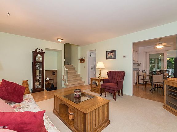 3rd image of 7607 N Gleneagle Dr