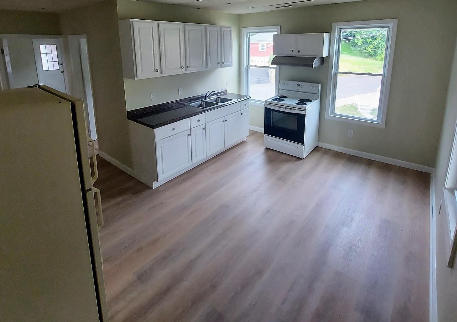 52 Jewett St APT 3, Ansonia, CT 06401 Zillow