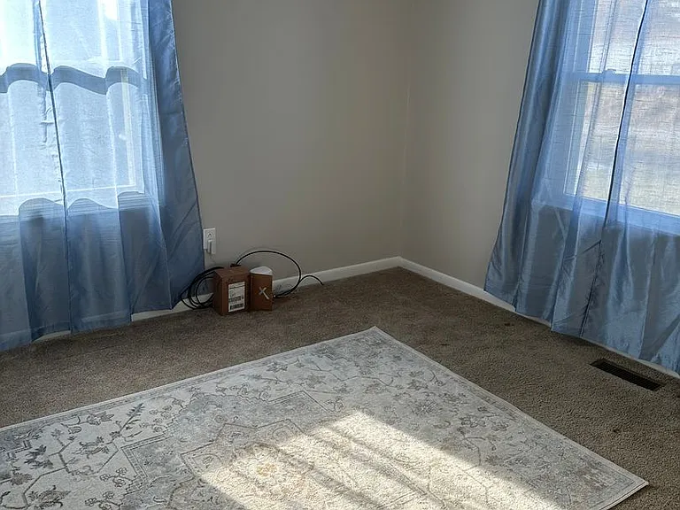 8796 Rich Valley Rd — Photo 2