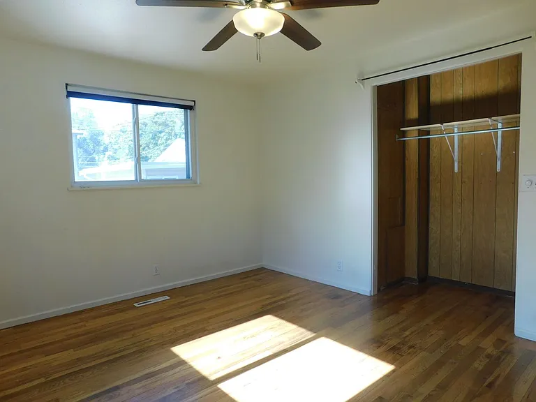 941 Walnut Ave — Photo 10