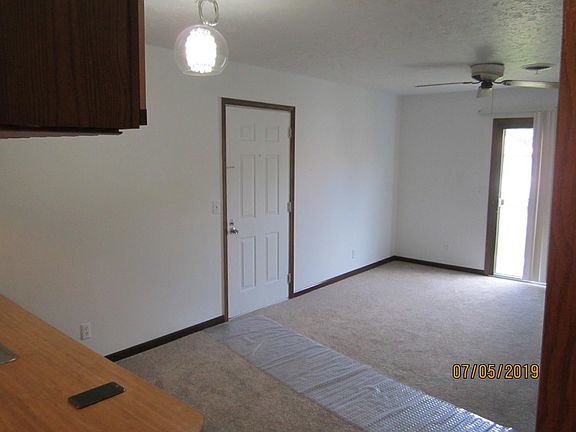 3rd image of 1008 Clarinet Blvd E