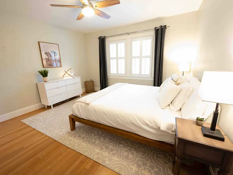 3752 Benton St NW — Photo 11