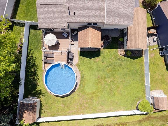 5th image of 8436 Silver Spruce Cir