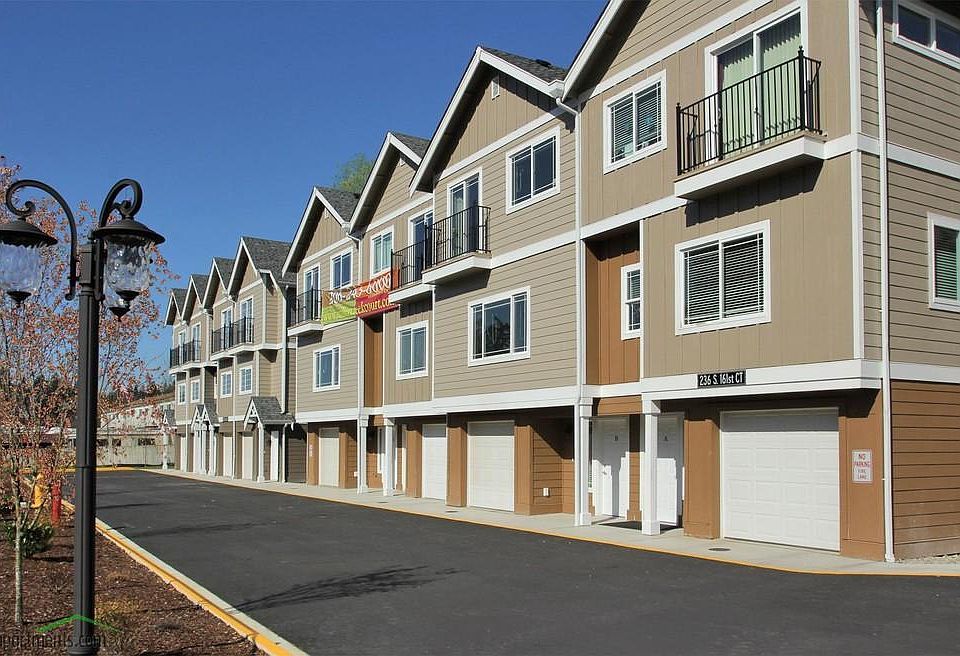 1st image of 16031 3rd Pl S Unit D