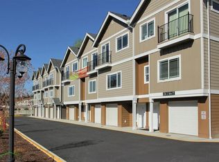 16031 3rd Pl S UNIT D, Burien, WA 98148