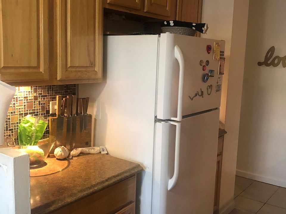2nd image of 1444 Taylor Ave APT 2