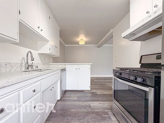 3rd image of 14271 Dickens St #D8