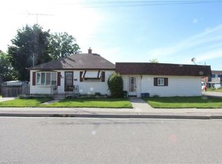 49 10th Ave, Brantford, ON N3S1G3