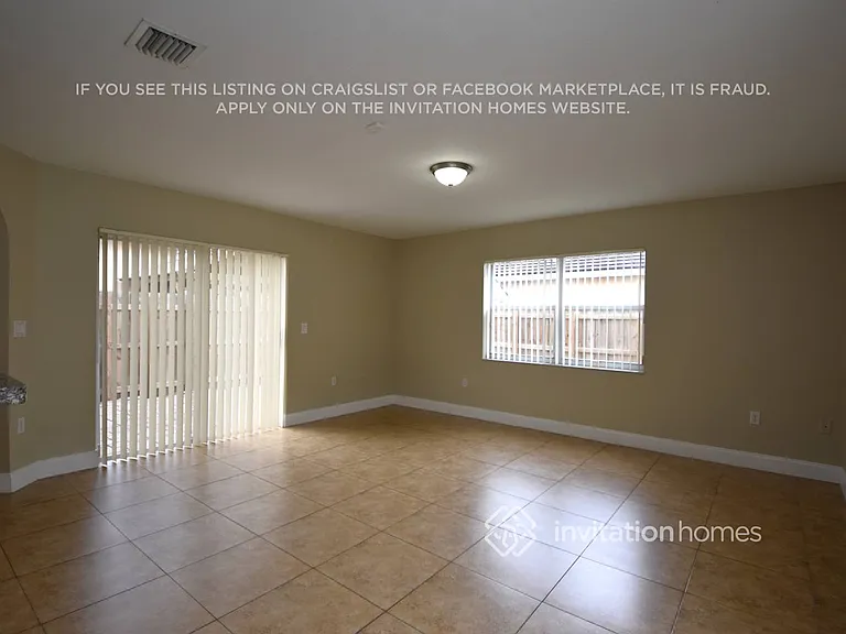 14671 SW 156th Ave — Photo 4