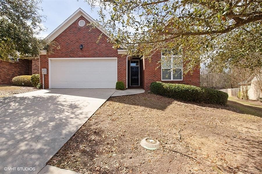1st image of 2709 Devereux Dr