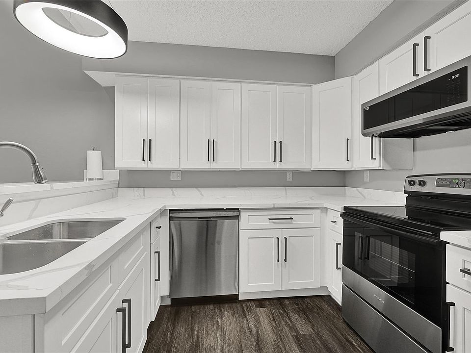 1st image of 12111 Lemon Ridge Ln #121