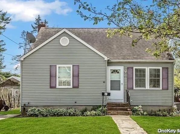 49 Francine Avenue, Massapequa, NY 11758