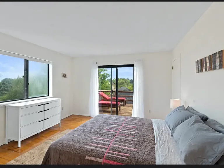12 Georgia Pl — Photo 4